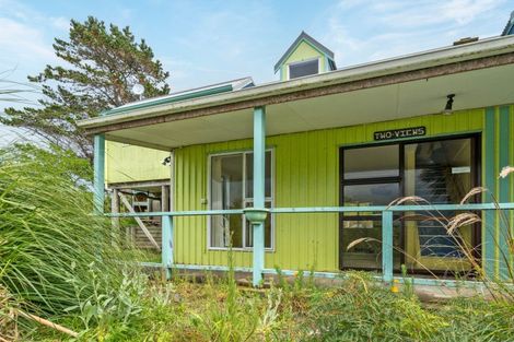 Photo of property in 22 Whangaimoana Beach Road, Whangaimoana, Featherston, 5772