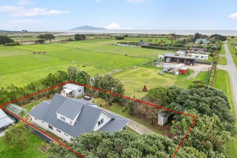 Photo of property in 53 Atkinson Avenue, Otaki Beach, Otaki, 5512