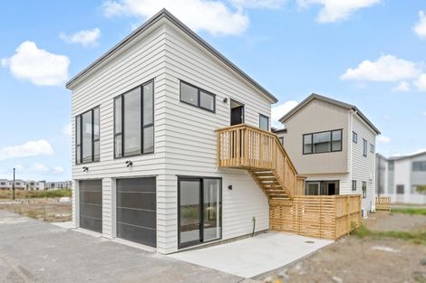 Photo of property in 26 Whare Kauri Road, Papakura, 2110