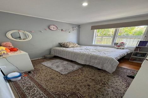 Photo of property in 152 Ennis Avenue, Pakuranga Heights, Auckland, 2010