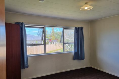 Photo of property in 3/58 View Road, Henderson, Auckland, 0612