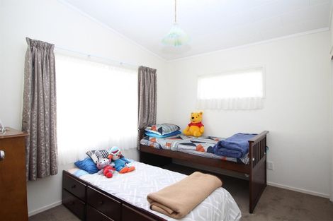 Photo of property in 2 Hoey Street, Te Kamo, Whangarei, 0112
