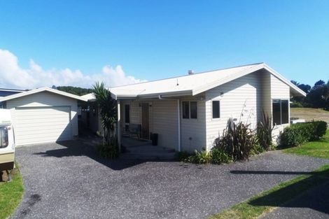 Photo of property in 157 The Fairway, Matarangi, Whitianga, 3592