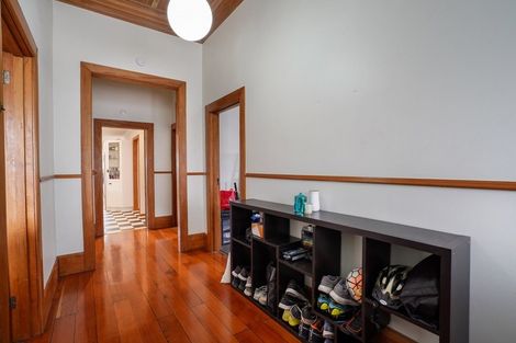 Photo of property in 36 Knowles Street, Terrace End, Palmerston North, 4410