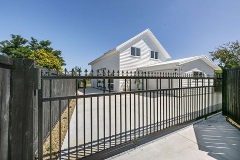 Photo of property in 39a Sutton Crescent, Papakura, 2110