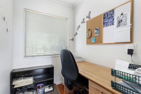 Photo of property in 30 Lastel Place, Shelly Park, Auckland, 2014