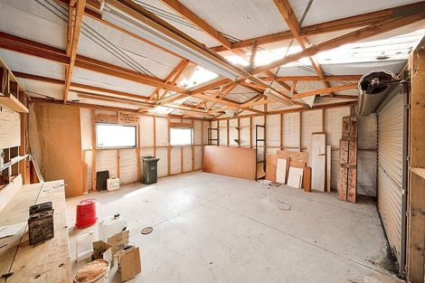 Photo of property in 105 High Street South, Eltham, 4322