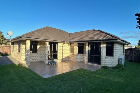 Photo of property in 16 Moonlight Drive, Rototuna North, Hamilton, 3210