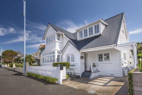 Photo of property in 10 Queens Parade, Devonport, Auckland, 0624