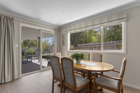 Photo of property in 118 Milton Terrace, Picton, 7220