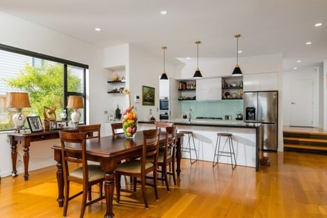 Photo of property in 1 Coastview Lane, Long Bay, Auckland, 0630