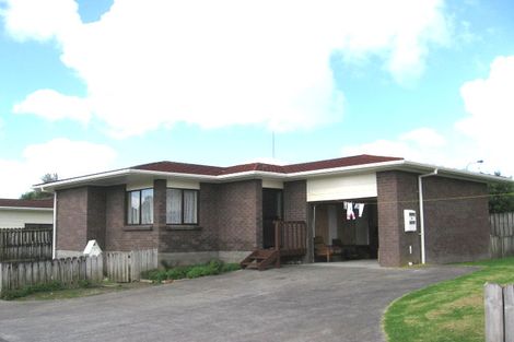 Photo of property in 3 Mayfair Place, Henderson, Auckland, 0614