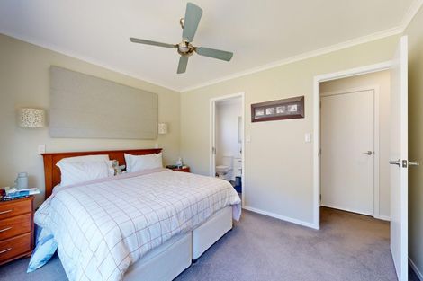Photo of property in 44 Margaret Shields Avenue, Aotea, Porirua, 5024