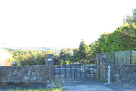 Photo of property in 327 Redoubt Road, Totara Park, Auckland, 2019