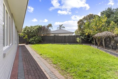 Photo of property in 9 Nathan Close, Somerville, Auckland, 2014