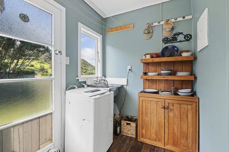 Photo of property in 4 Oha Street, Mokau, 4376