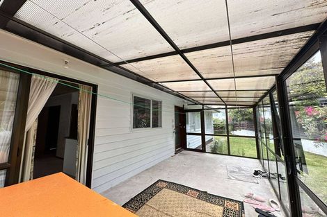 Photo of property in 1 Bishops Glen, Tawa, Wellington, 5028