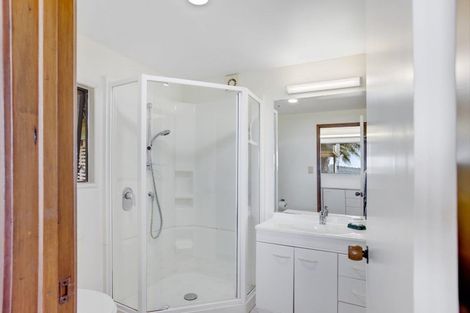 Photo of property in 22 Gilbert Mair Rise, Russell, 0272