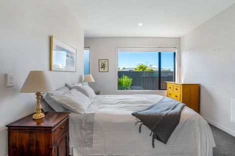 Photo of property in 214 Park Street, Winton, 9720