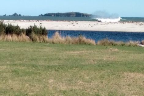 Photo of property in 25 Fox Moth Drive, Haast, 7886