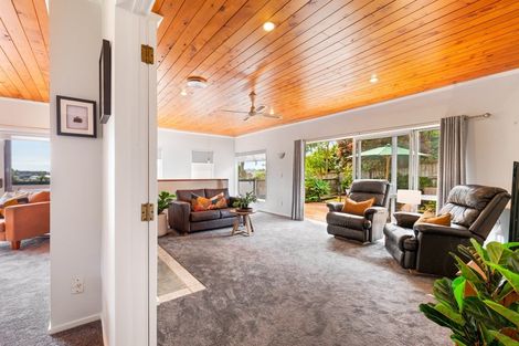 Photo of property in 133 Greenhithe Road, Greenhithe, Auckland, 0632