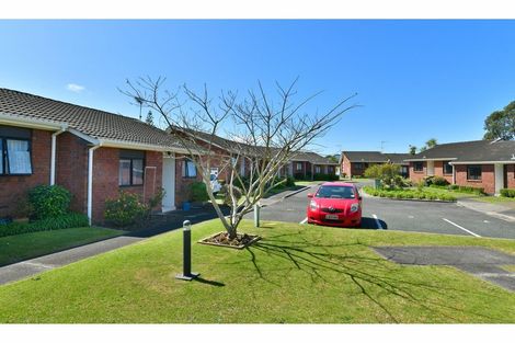 Photo of property in 10 Bellbird Place, Orewa, 0931