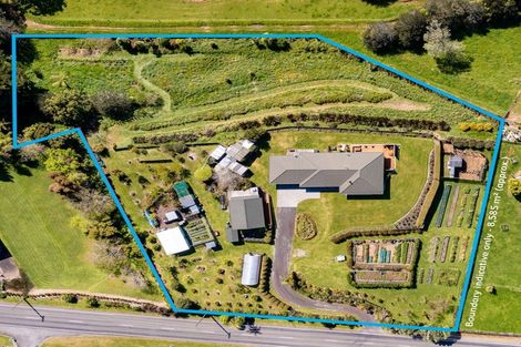 Photo of property in 347 Henwood Road, Hillsborough, New Plymouth, 4372