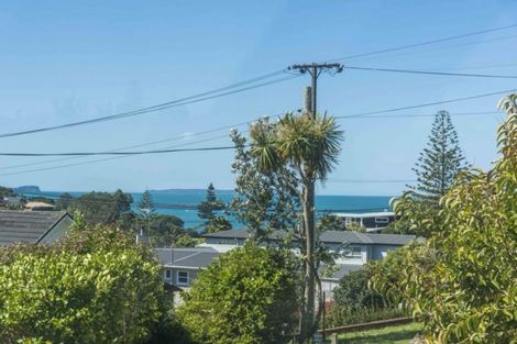 Photo of property in 1/34 Beulah Avenue, Rothesay Bay, Auckland, 0630