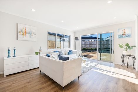 Photo of property in 60 Hikuawa Road, Flat Bush, Auckland, 2019
