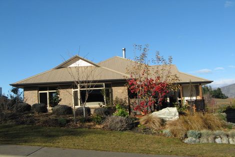 Photo of property in 3 Totara Terrace, Wanaka, 9305