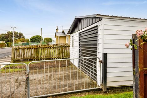 Photo of property in 8 Lincoln Street, Patea, 4520