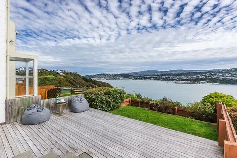 Photo of property in 131 Akaroa Drive, Maupuia, Wellington, 6022