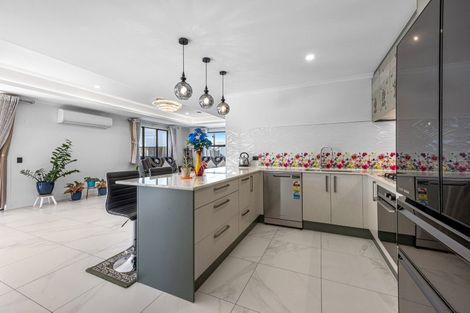 Photo of property in 66 Skibbereen Drive, Halswell, 8025