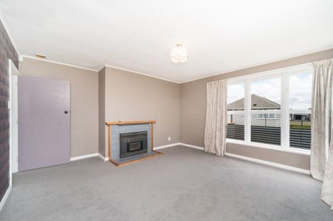 Photo of property in 3 Montrose Place, Takaro, Palmerston North, 4412