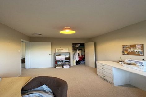 Photo of property in 52 Royal Park Drive, Parklands, Christchurch, 8083