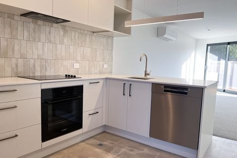 Photo of property in 4/133 Blighs Road, Strowan, Christchurch, 8052