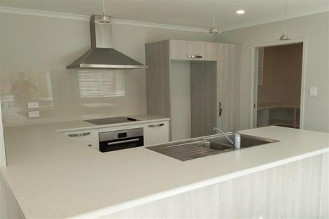 Photo of property in 15 Applin Lane, Pyes Pa, Tauranga, 3112