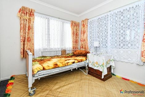 Photo of property in 5d Clendon Place, Manurewa, Auckland, 2102