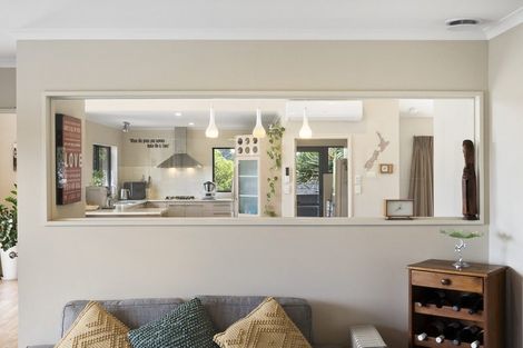 Photo of property in 14 Coralsea Way, Arkles Bay, Whangaparaoa, 0932