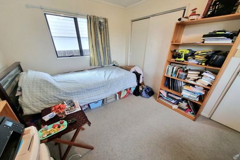Photo of property in 3/21 Te Atatu Road, Te Atatu South, Auckland, 0610