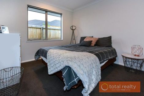 Photo of property in 33 Whincops Road, Halswell, Christchurch, 8025