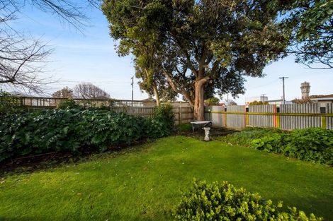 Photo of property in 17 Grey Street, Hawera, 4610