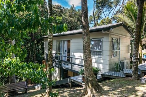 Photo of property in 7 Taraire Street, Ostend, Waiheke Island, 1081