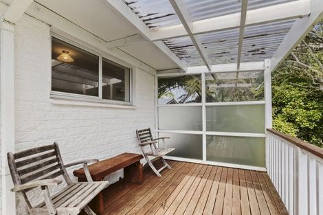 Photo of property in 20 Mayfair Place, Westown, New Plymouth, 4310