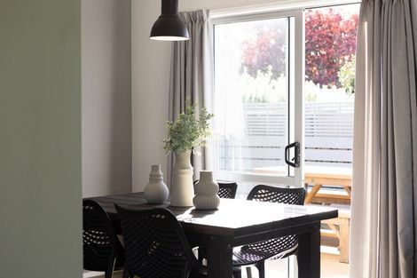 Photo of property in 11a Dallas Place, Leamington, Cambridge, 3432