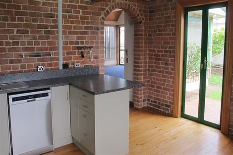 Photo of property in 33 Eastbourne Street, Caversham, Dunedin, 9012