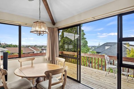 Photo of property in 31 Bellbird Rise, Murrays Bay, Auckland, 0630