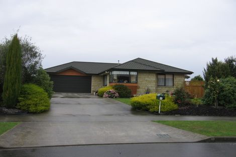 Photo of property in 11 Alpine Grove, Kelvin Grove, Palmerston North, 4414