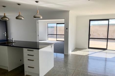 Photo of property in 14 Tangaroa Street, Waitara, 4320