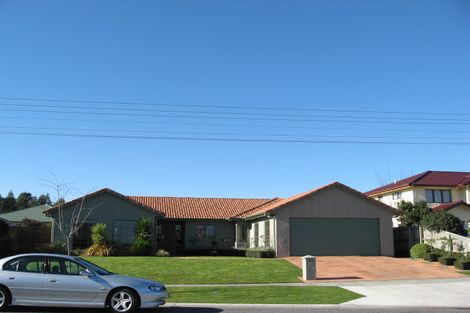 Photo of property in 28 Arataki Road, Havelock North, 4130